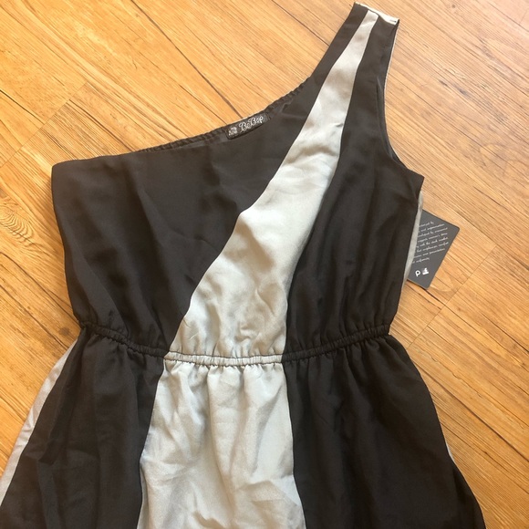 BeBop One Shoulder Dress - Picture 2 of 4